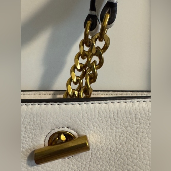 Tory Burch Chelsea Pebbled Leather Satchel. White with Gold Hardware. - Picture 6 of 16